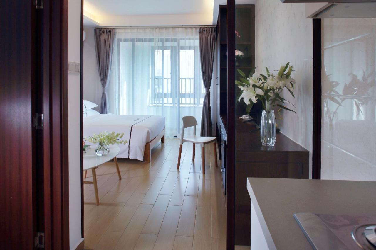 Care Residential Hotel Haikou  Exterior foto